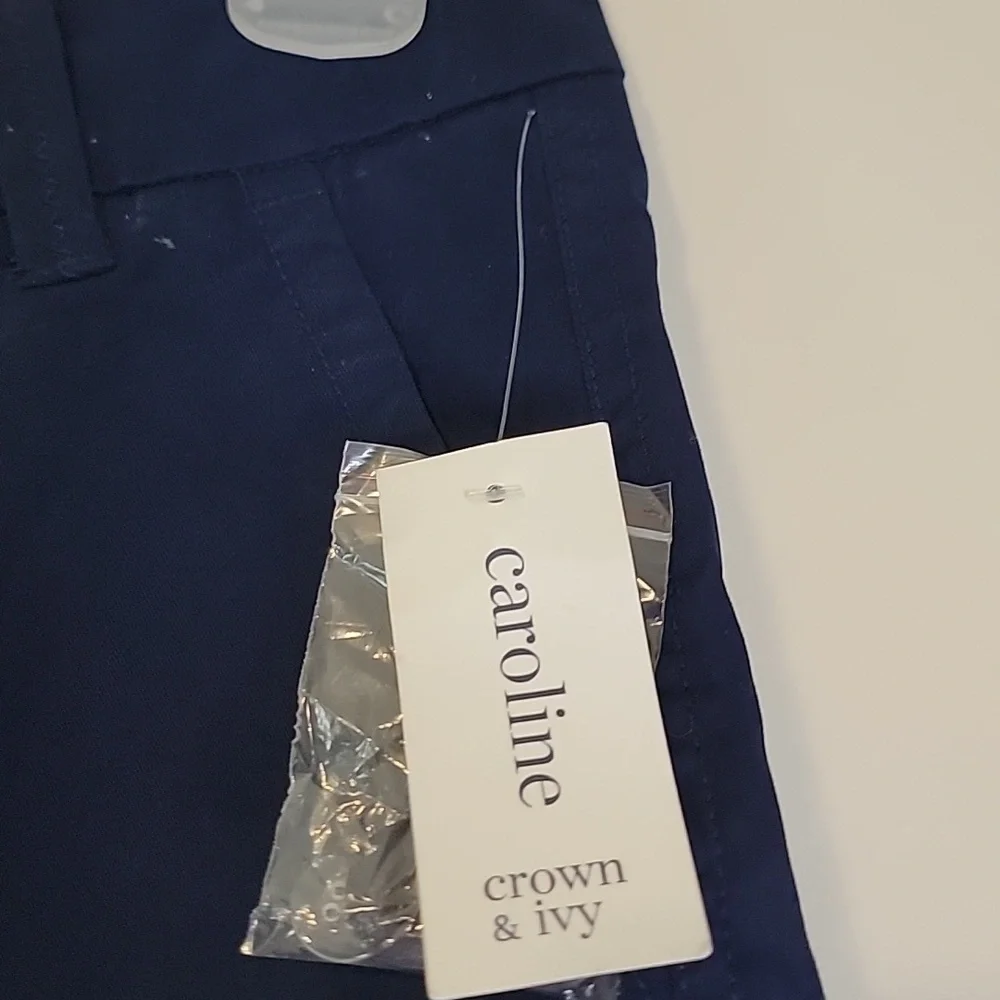 Crown & Ivy Navy Women's Shorts NWT - Picture 2 of 8